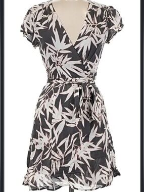 Amuse society Black & Cream Floral Wrap Dress - Women's Short Sleeve